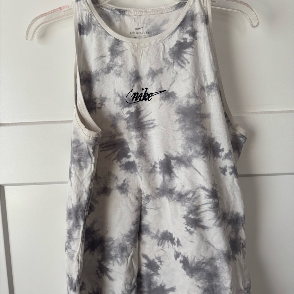 Nike White and Gray Tank Top with Tie-Dye Design